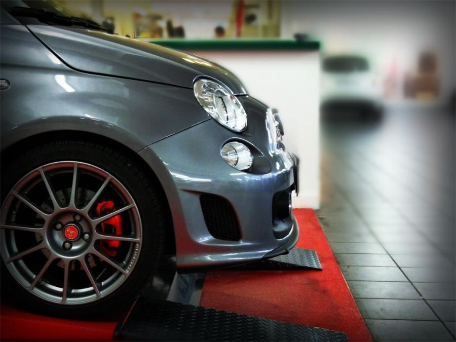 Детали экстерьера Abarth 500 Speedgrey Edition by Neubauer 2009 года  (фото 10 из 14)